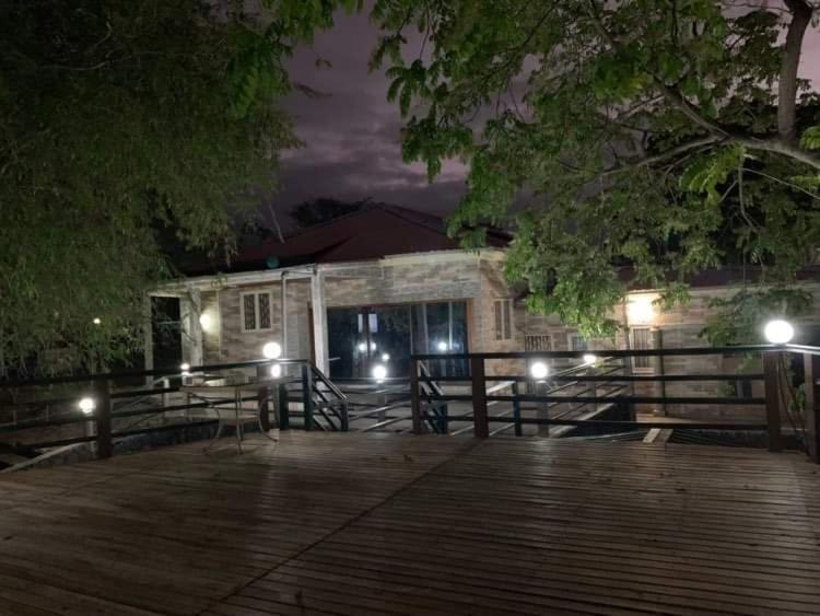 Ocean View Guesthouse サントメ エクステリア 写真